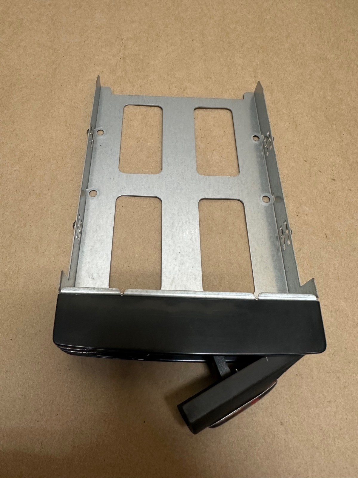 4 Bay SATA Horizontal Enclosure w/ Trays