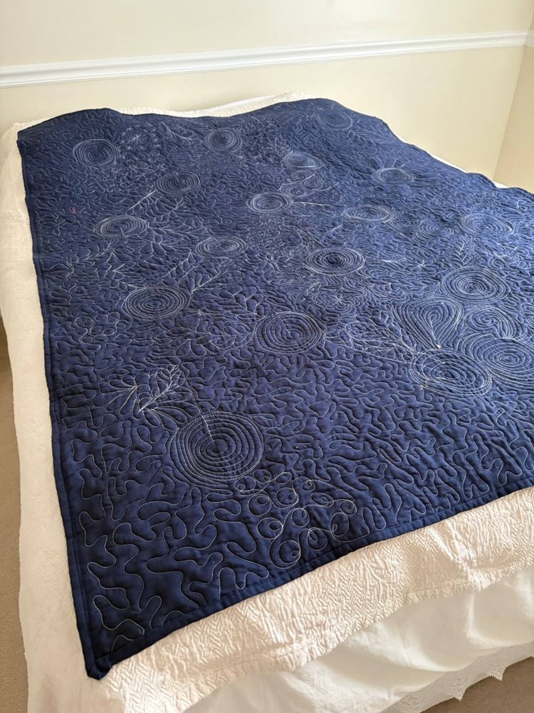 EXQUISITE QUILT, DRAMATIC QUILTING, PATCHWORK & WHOLECLOTH, TWO-SIDED GLAMOUR
