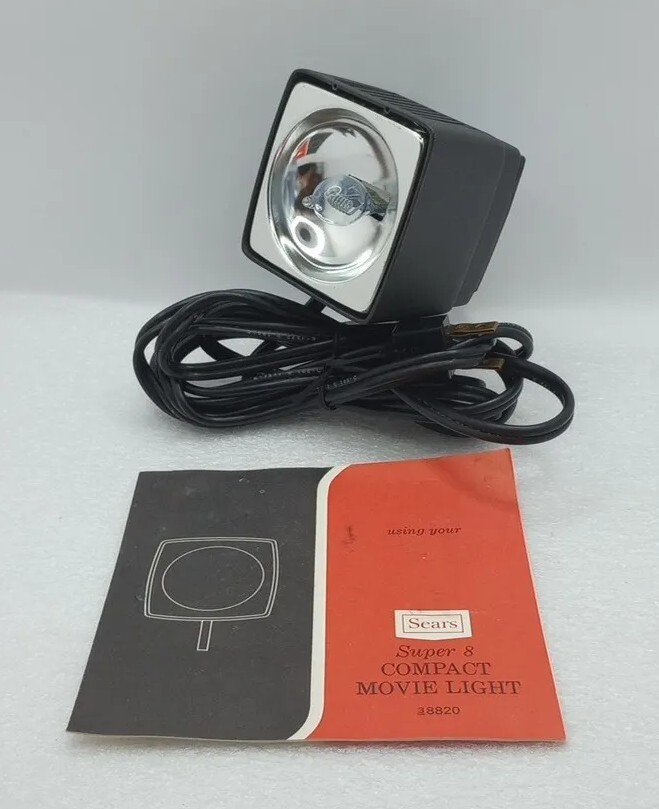 Sears Super 8 Compact Movie Light ~ model 8820 ~ Tested Working (VG)