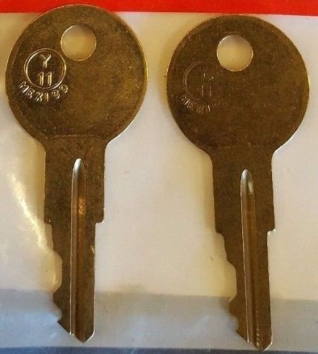 BT01 - BT40 2 New Keys Camper L / T-Handle Key Cut To Your Code