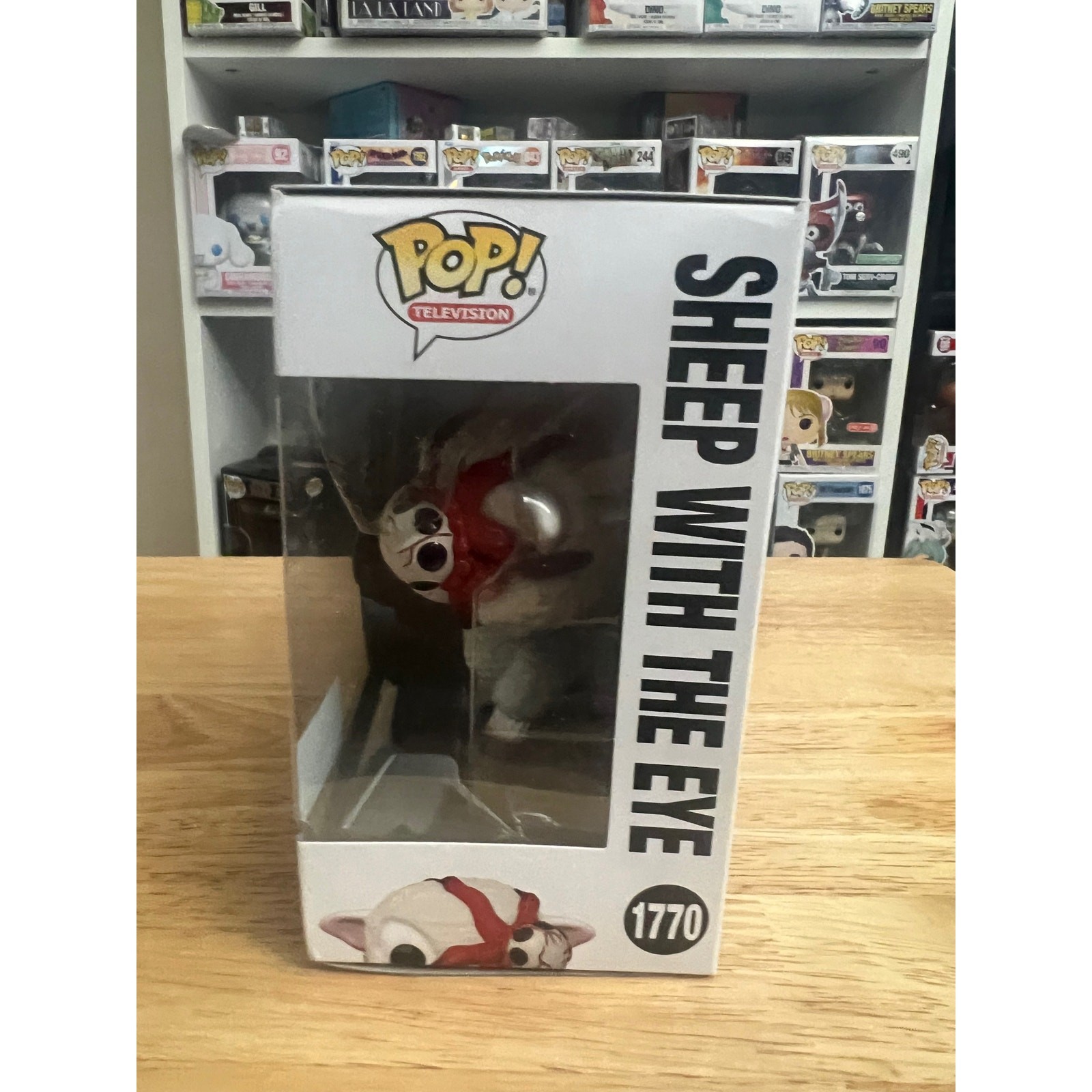EXCLUSIVE Sheep with the Eye Alien Earth Funko Pop #1770 Horror Television TV