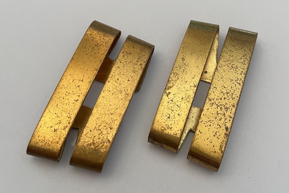 Metallic Shoulder Grades. lieutenant. A4 (L52)