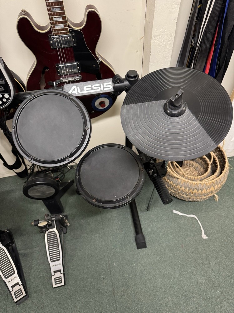 Alesis Dm6 Electric Electronic Digital Drum Kit Set