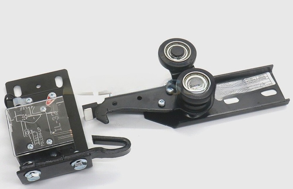 Elevator door lock device IL-32161 switch floor door lock hook assembly
