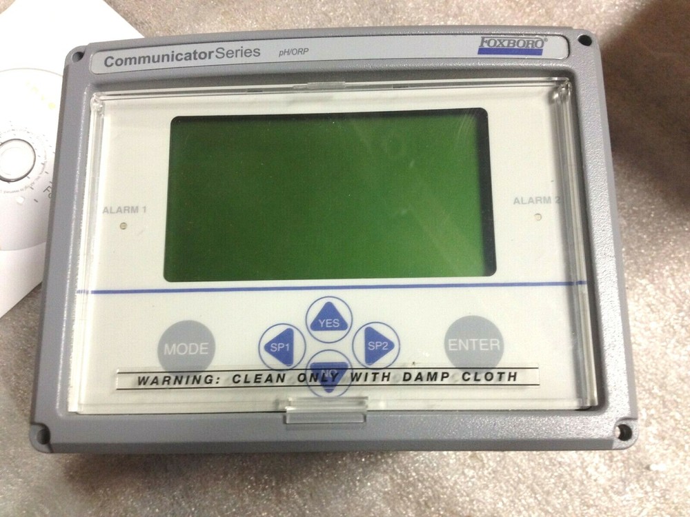 Foxboro 875PH-D1F-A Communicator Series pH/ORP 24 vdc Controller 0 - 14 PH