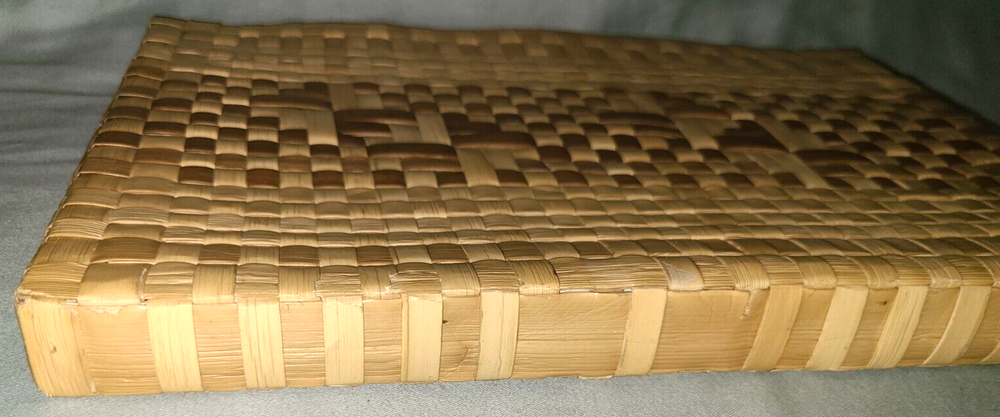 Vintage woven straw rectangular hand bag / clutch purse, zipper top closure