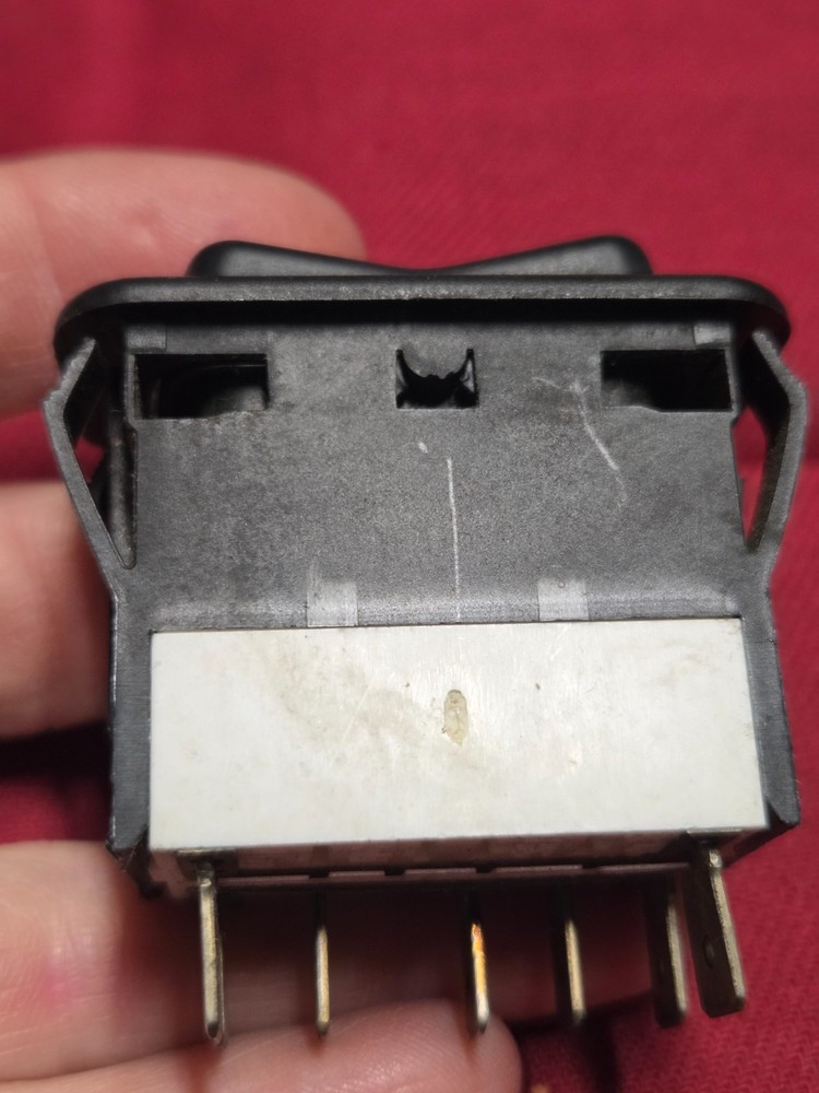 PETERBILT ROCKER SWITCH, 16-07417 3F4FAB2061 CRUISE SELECT / RESET