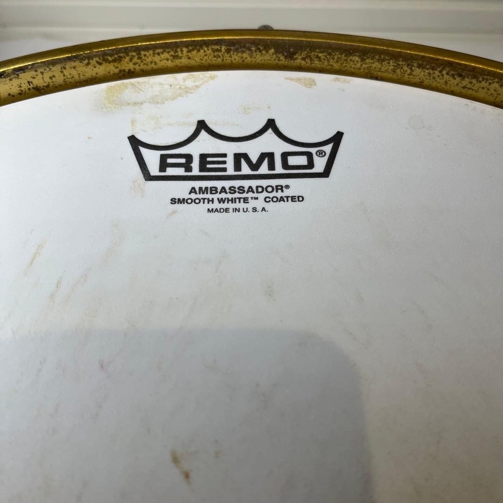 Pearl Custom Classic One Piece Maple Shell Snare Drum