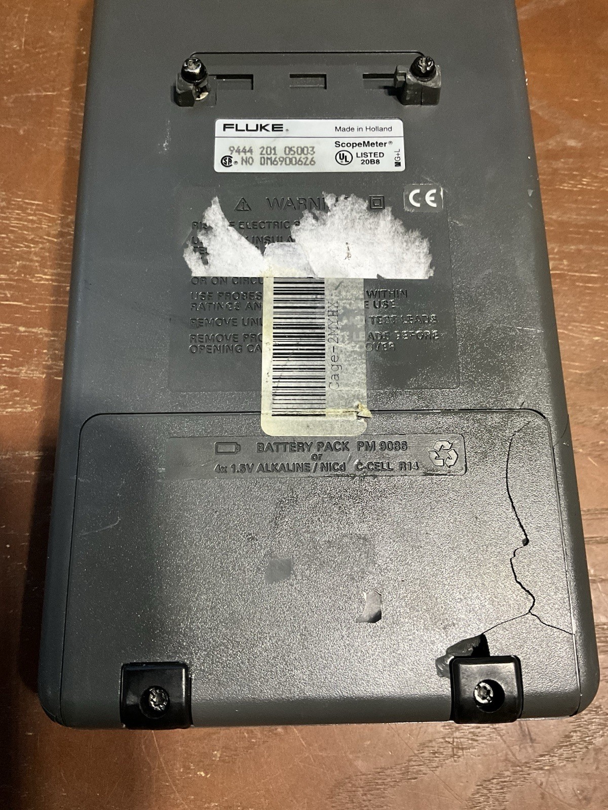 FLUKE 105B SCOPEMETER SERIES II NO LEADS DOES NOT POWER ON