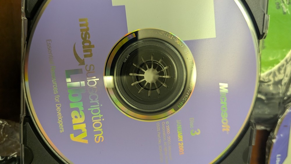 Microsoft MSDN Subscription Library January 2001 Complete Shipment Whistler