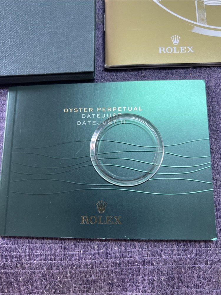 2012 Rolex Date Just 116334 Booklets;tags;bezel Ring. Full Set Accessories.