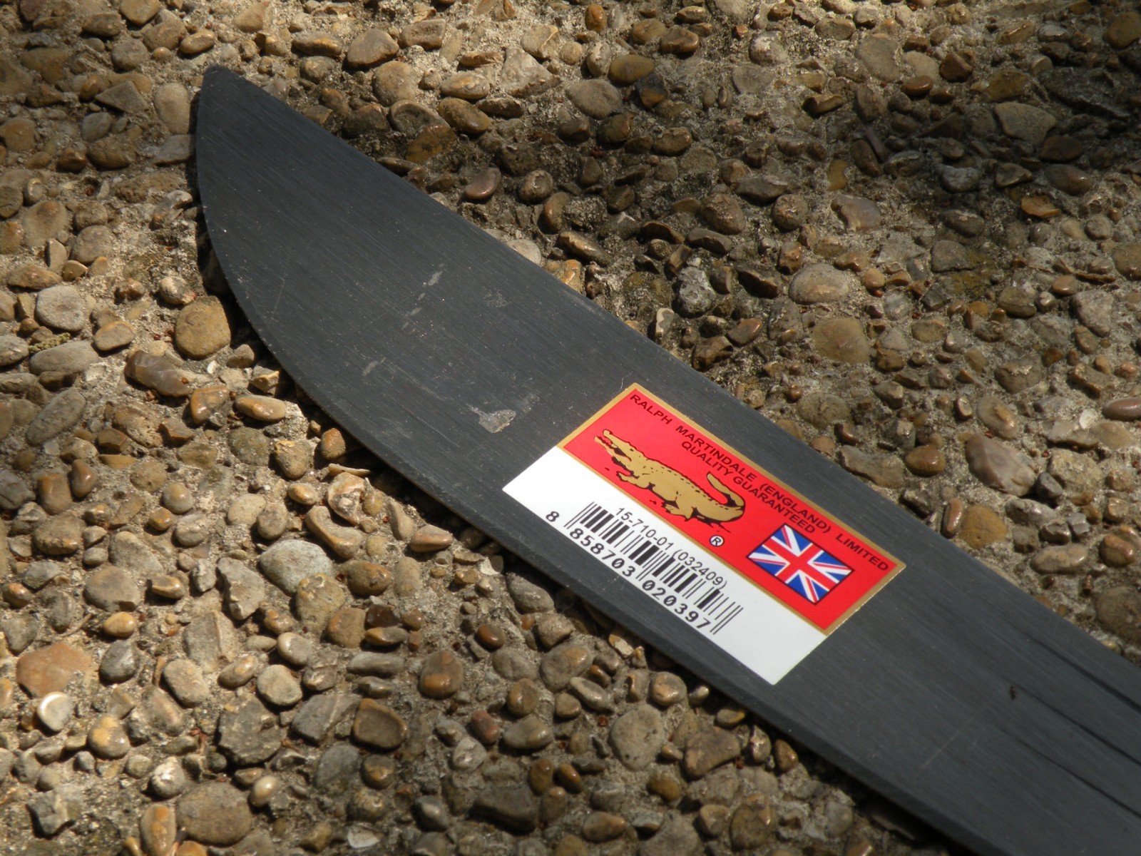 New Martindale Crocodile Machete no15 28in Long Blade with Wood Handle