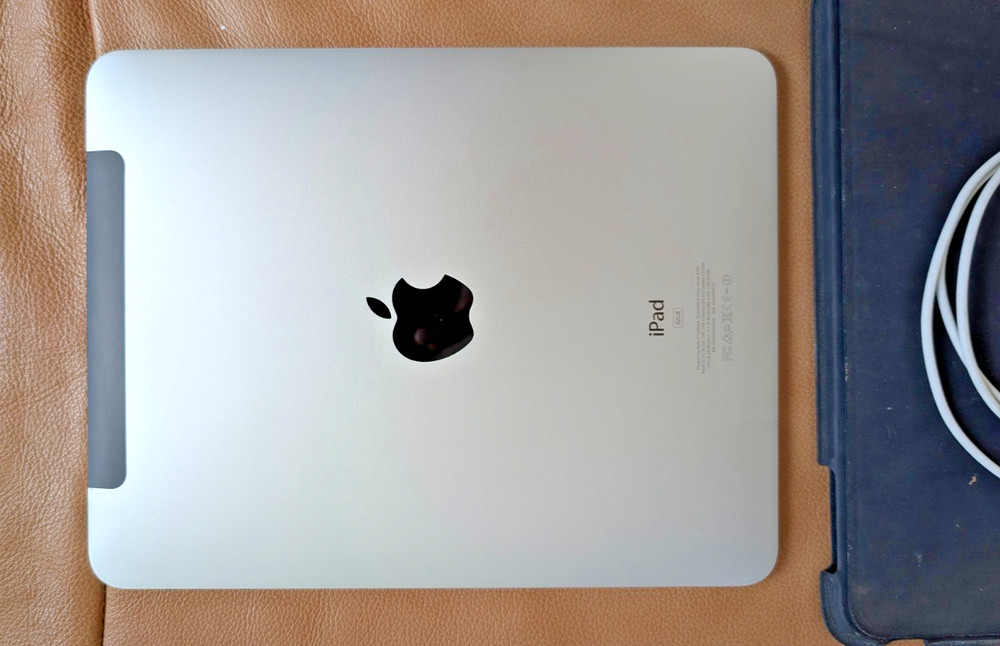 Ipad 1st generation 32gb cellular