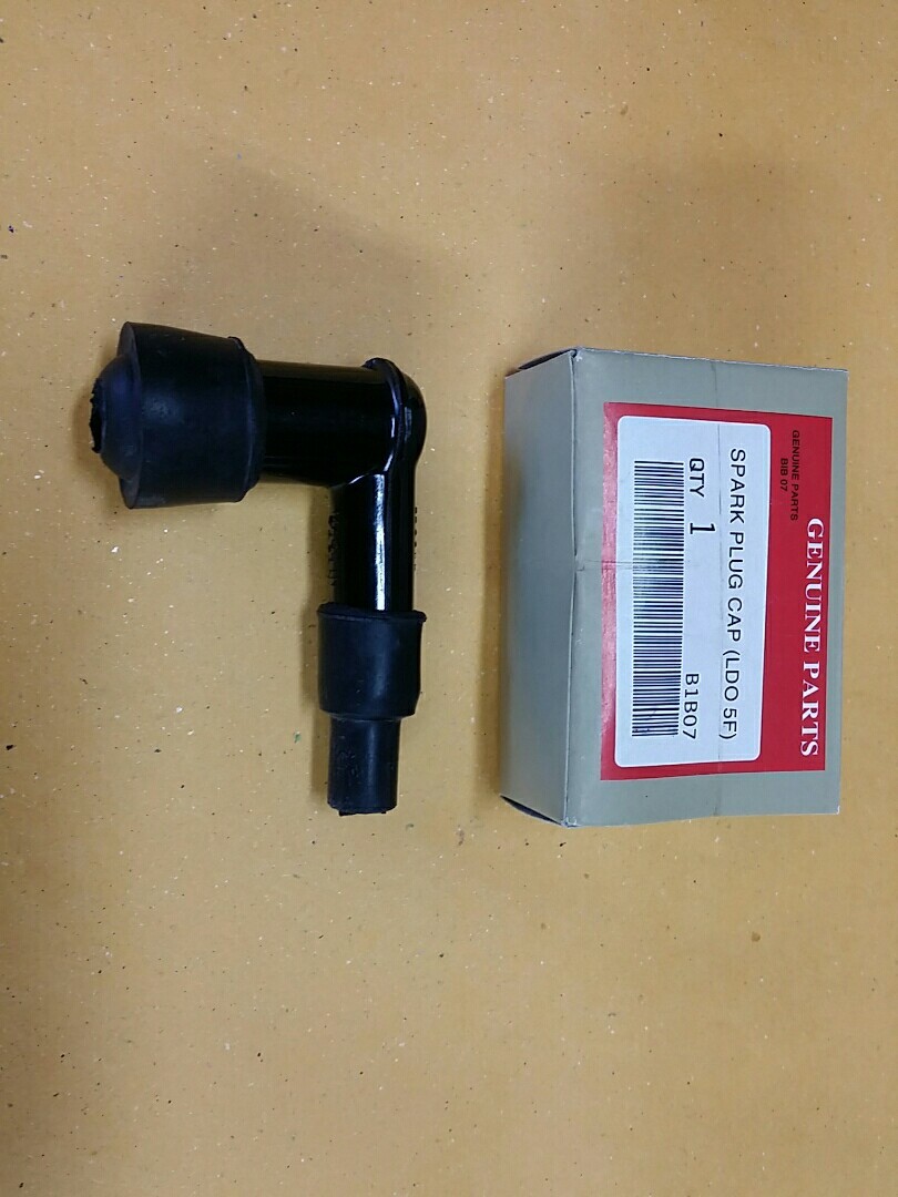 HONDA SPARK PLUG CAP FOR C70 CL70 CT70 CT90 S90 Z50 SL70 S65 CL90 CL100 CB (#66)