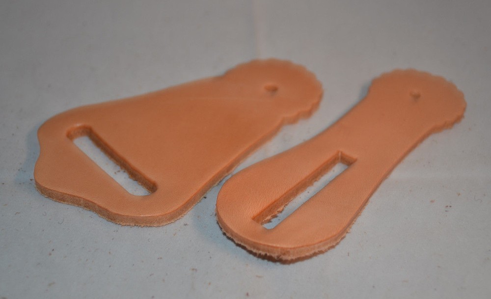 Tie Strap and Girth Holder - Russet Skirting (E86)