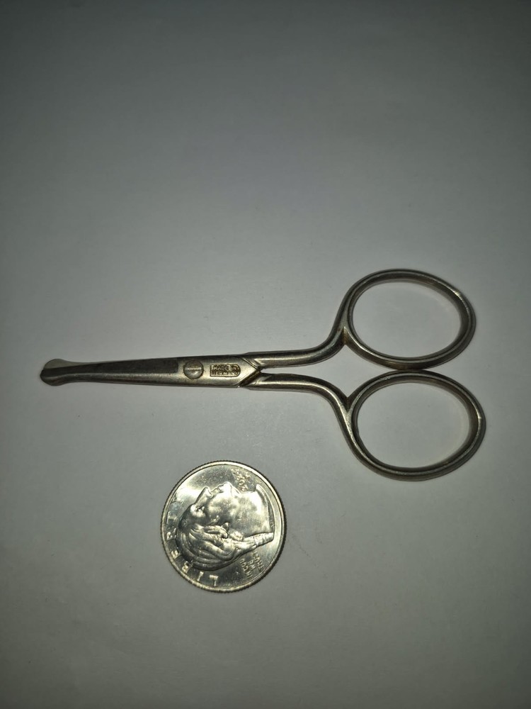 VINTAGE MADE IN GERMANY BLUNT TIP SMALL SCISSORS E2