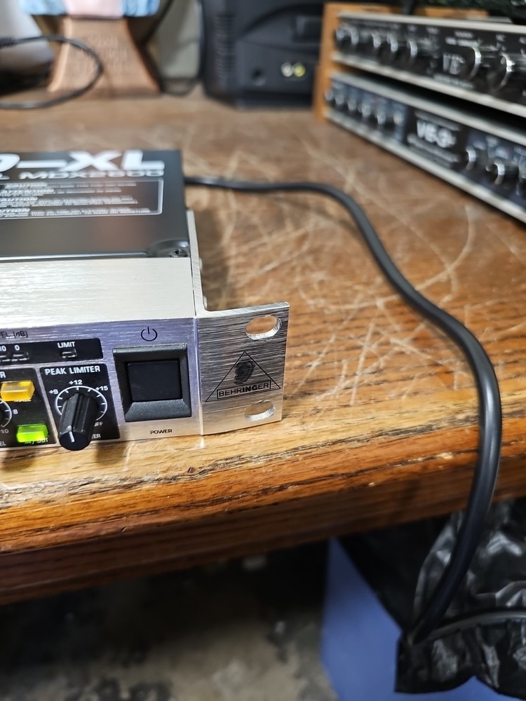 Behringer Composer PRO-XL MDX2600