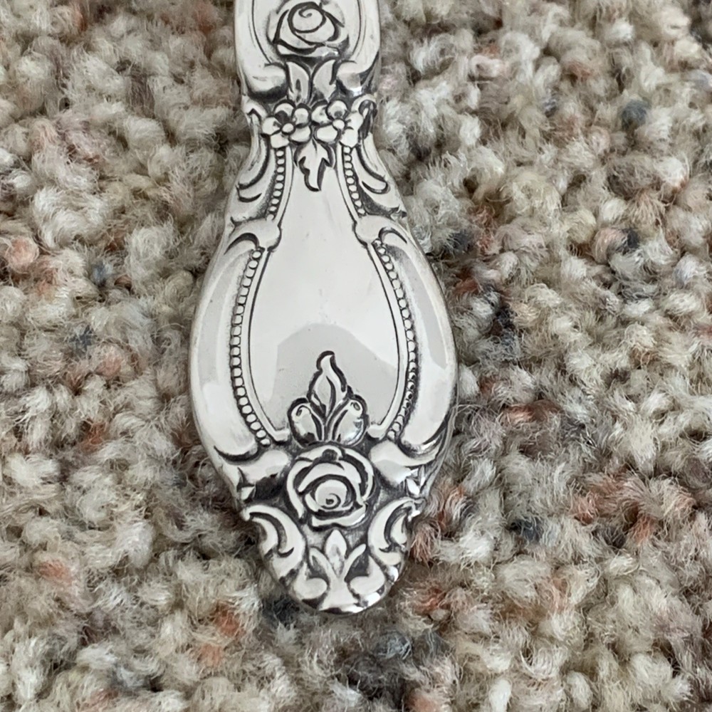 Oneida FREDERICK II 8.5 Serving Spoon Stainless Heirloom Cube Glossy Silverware