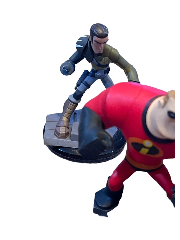 Lot 10 Disney Infinity Figures