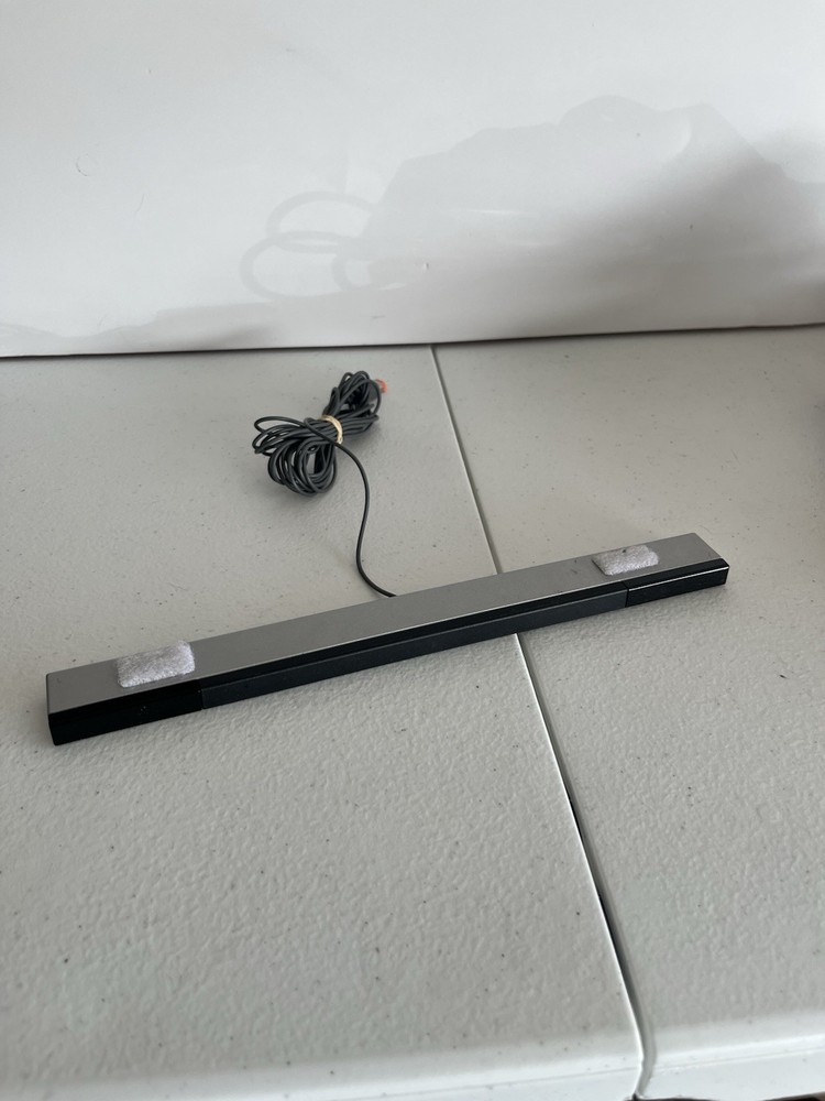 Nintendo RVL014 Original Wii Sensor Bar - Silver - Tested Working