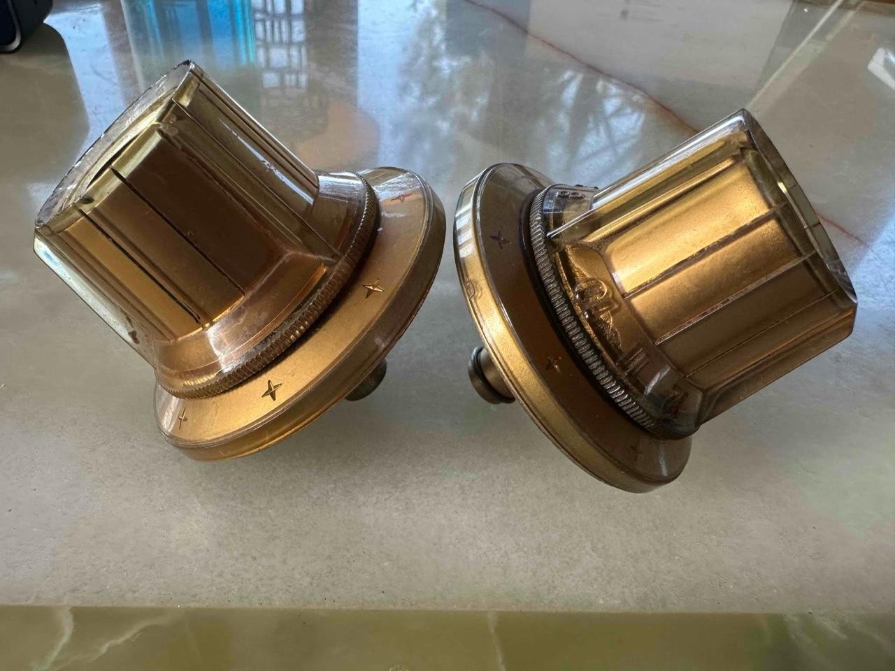 Vintage Retro Star Burst Gold Plastic 50's 60's TV Control Knobs