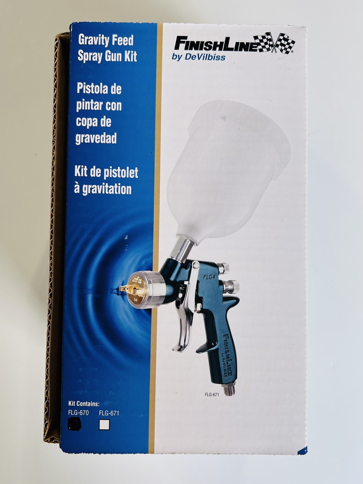 DeVilbiss FinishLine FLG-4 HVLP Gravity Spray Gun with 3 Fluid Tips & AiR Gauge