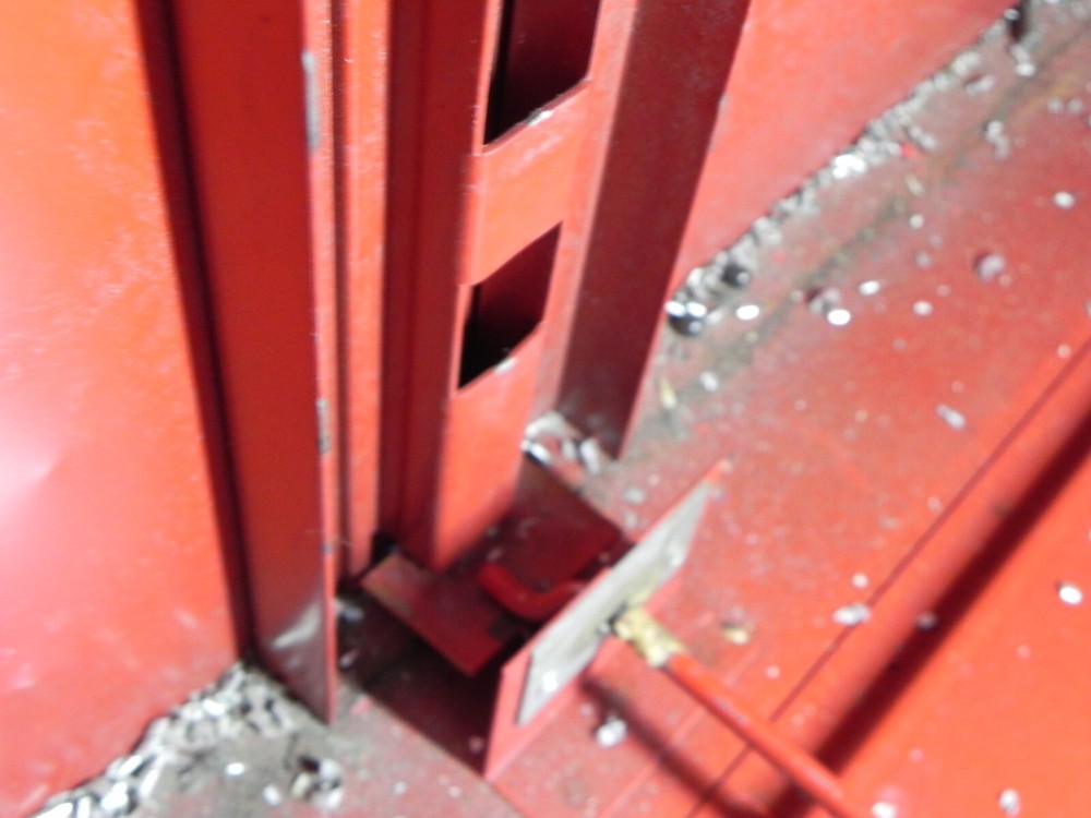 Snap-On KR557 Roll Cab Locking Bar Rod Mechanism Only