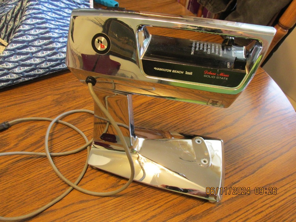 Hamilton Beach CounterTop Mixer #40-5 Chrome NO BEATERS 9spd+Timer+Turntable