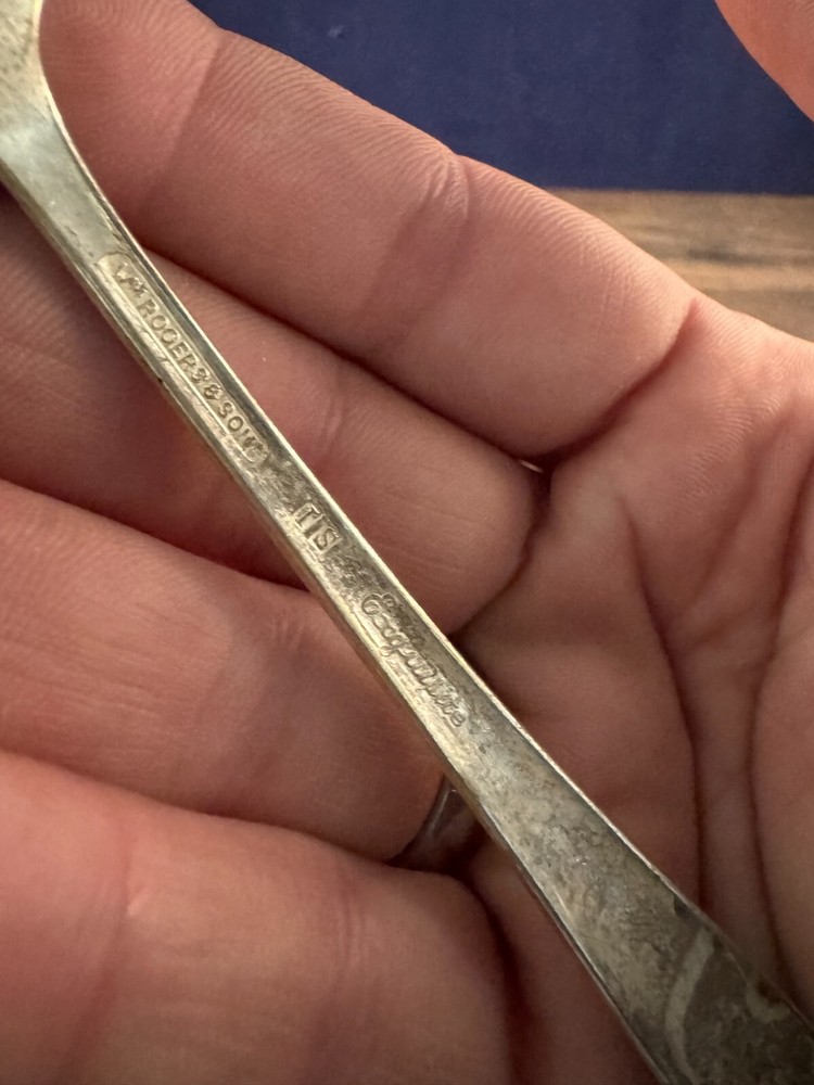 Lot of 4 Teaspoons Wm Rogers & Son Exquisite Pattern Silverplated