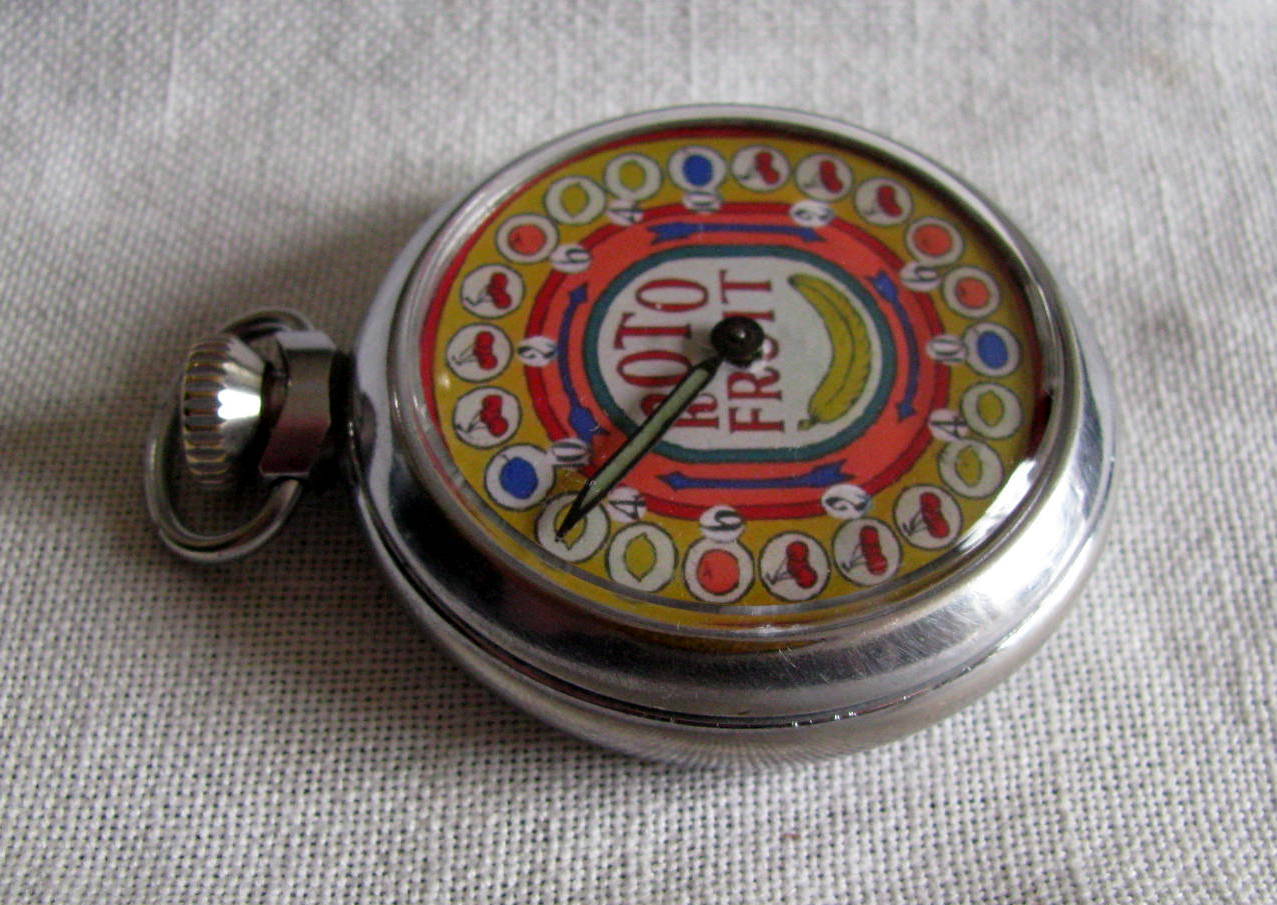 FINE VINTAGE POCKET WATCH STYLE SLOT MACHINE MECHANICAL GAMBLING DEVICE