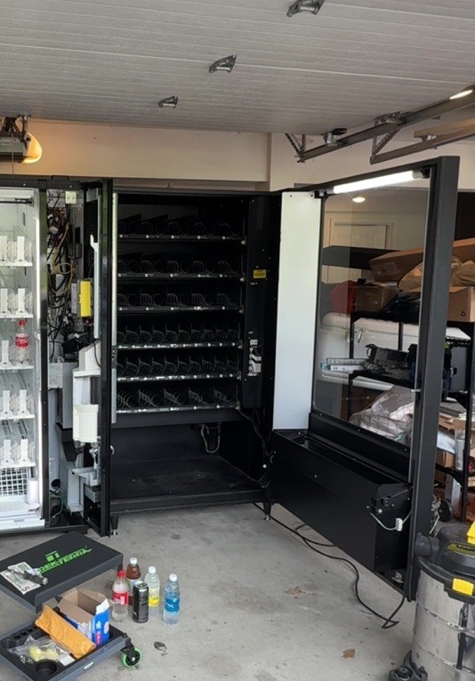 Wittern Usi Snack Vending Machine 5-wide Snack Candy Vending Machine