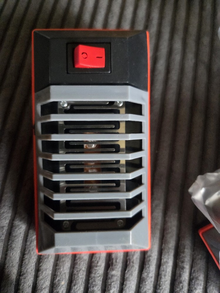 electronic bug zapper plug In