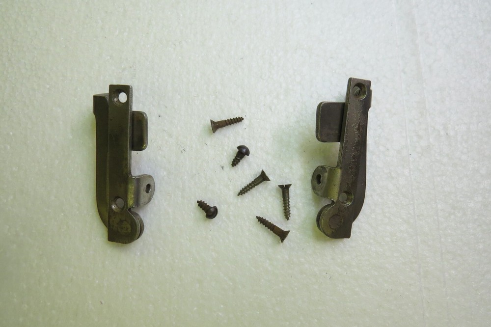Original Edison Standard Lid Locks & Mounting Screws
