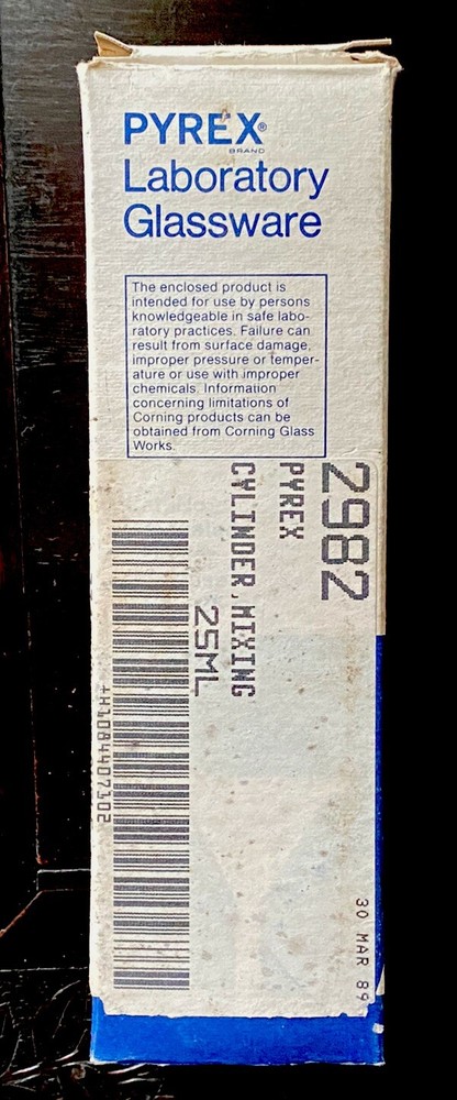 Pyrex 25ML Mixing Cylinder 2982 With Stopper