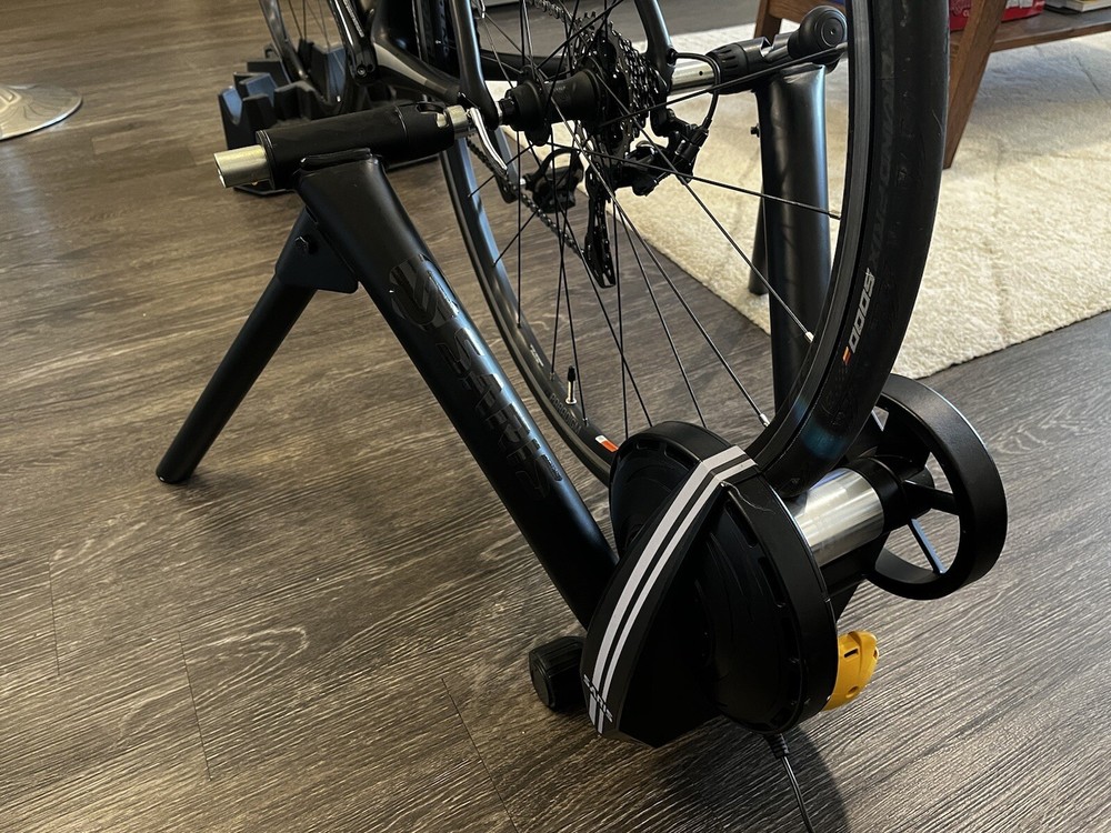 SARIS M2 smart trainer cycling