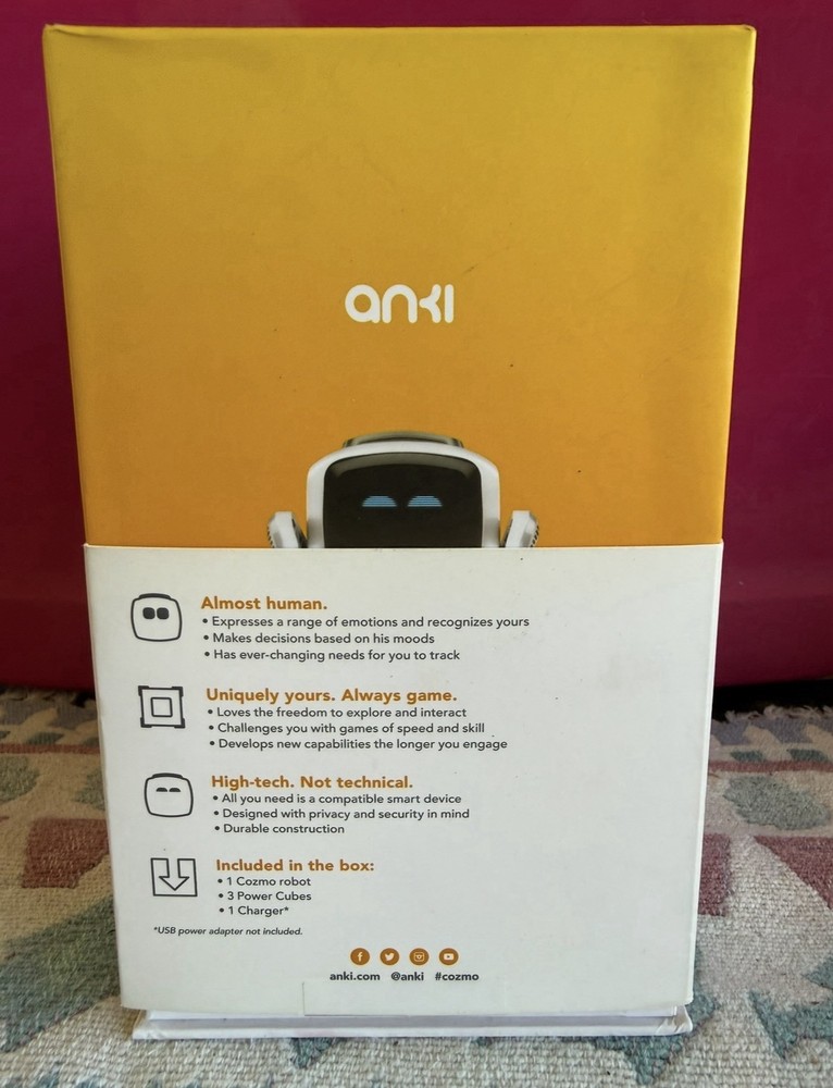 Anki Cozmo AI Educational STEM Robot 2.0, Full Set