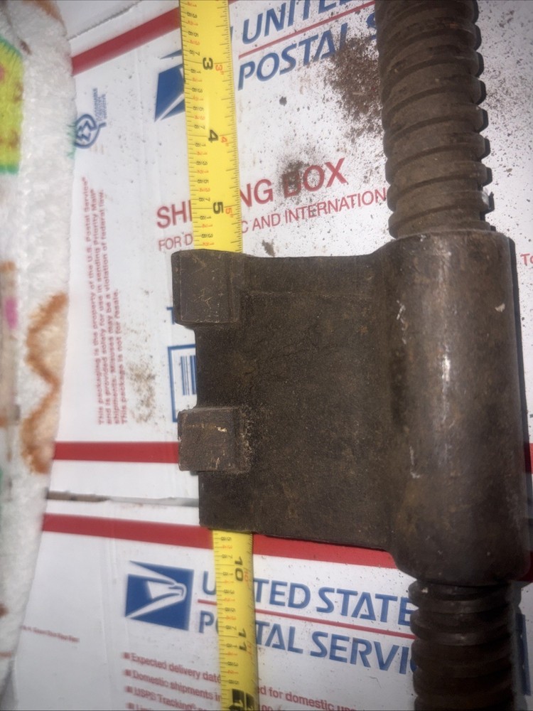 Vintage Emmert "Turtle Back" Patternmaker's Vise Main Screw ??
