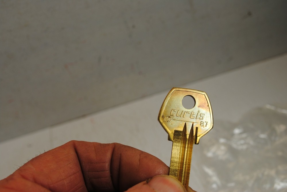 Curtis No.CO-87 Key Blanks 6 Pieces