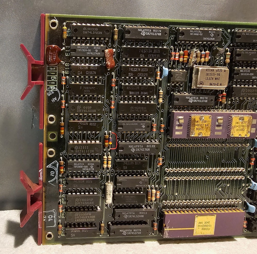 Vintage DEC Digital M8186 KDF11 CPU Board