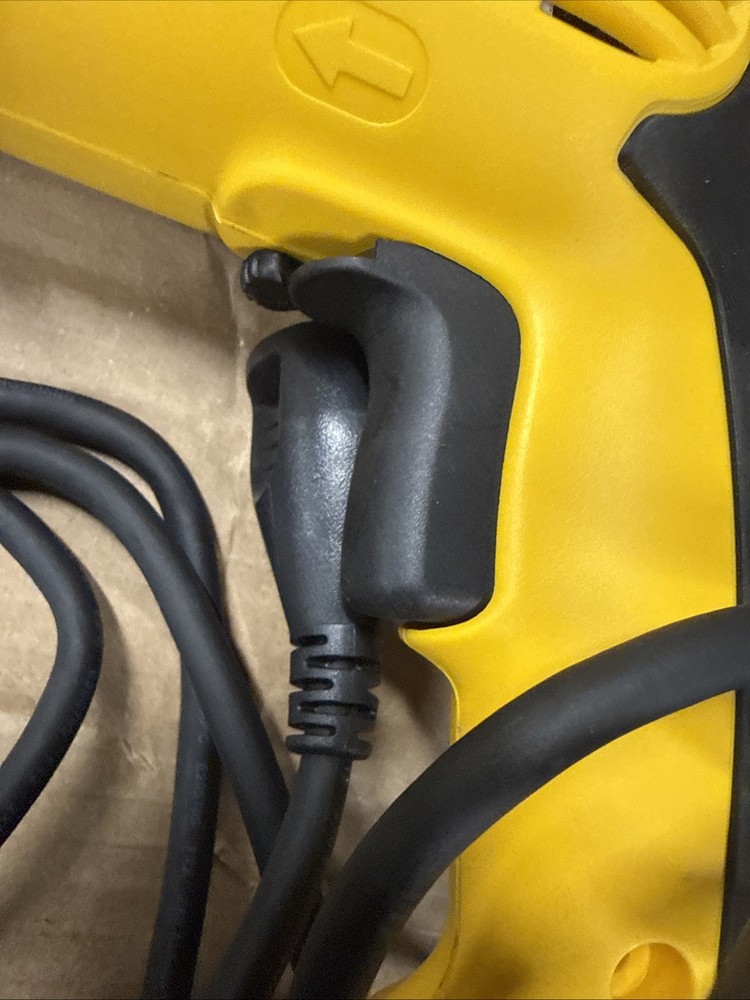 DEWALT DWD110K 3/8 inch Variable Speed Reversible Grip Drill Kit