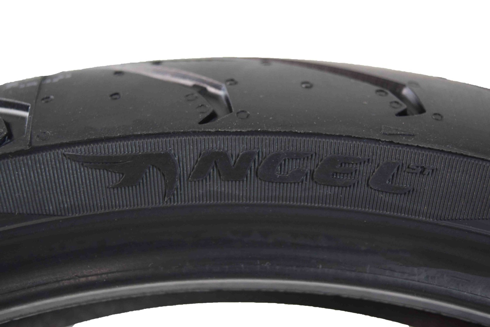Pirelli 120/70ZR17 Angel ST Front Motorcycle Tire 120/70-17 Single