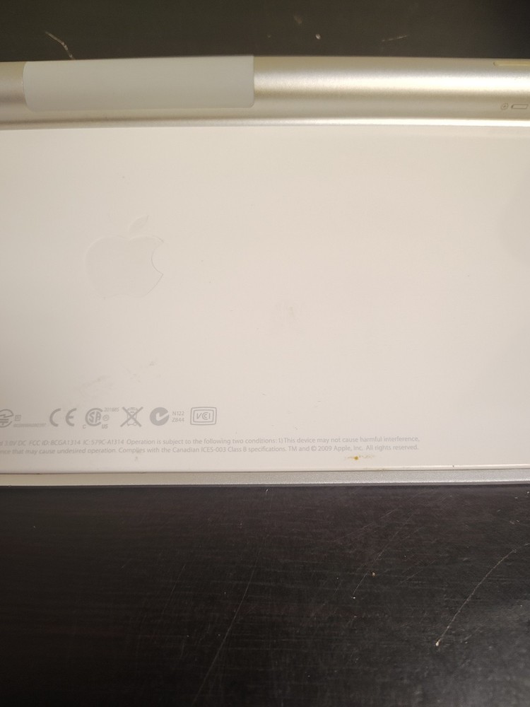 Apple Wireless Keyboard A1314 model