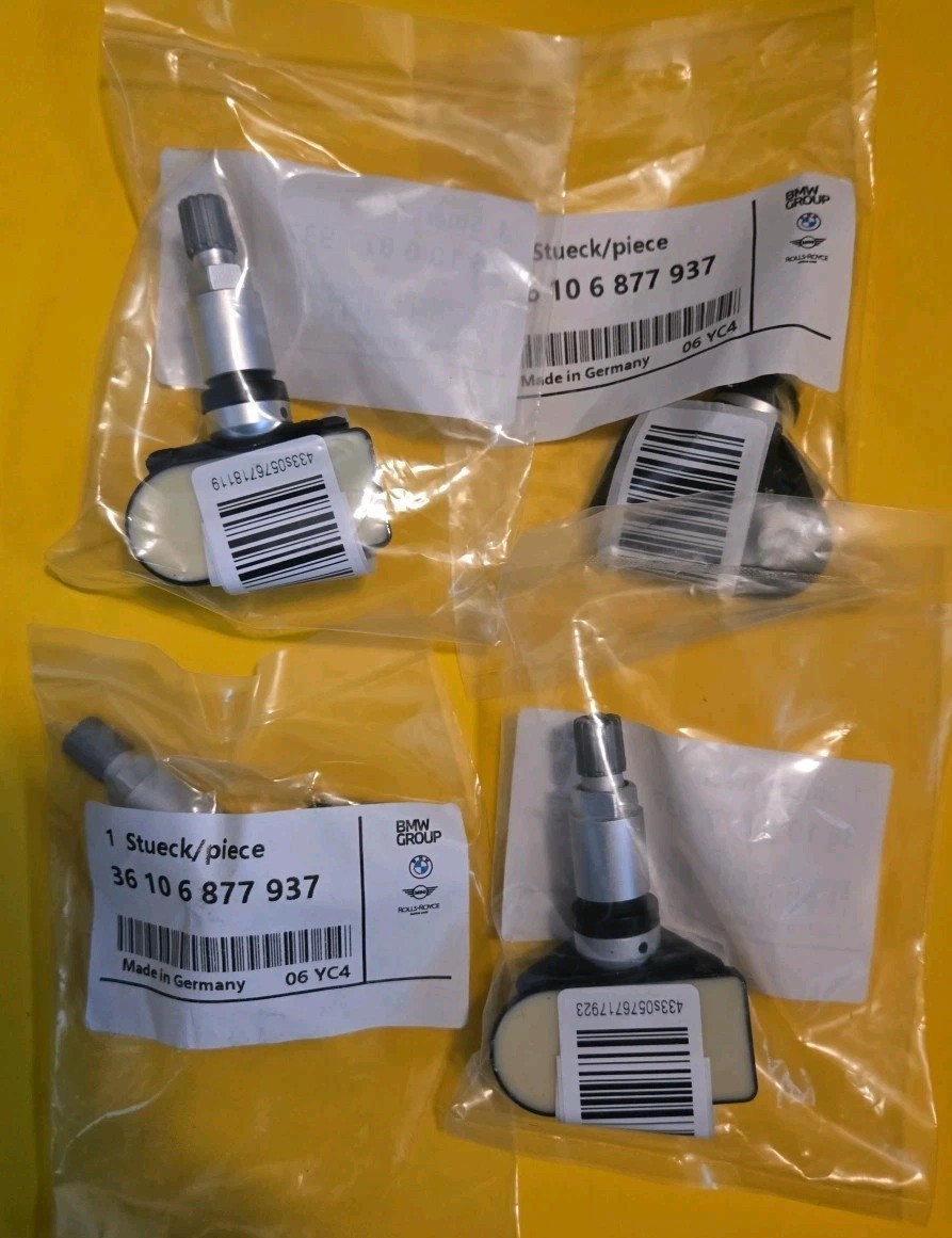 Brand New Set of Four (4pcs) Genuine BMW TPMS 36106877937 SENSORS