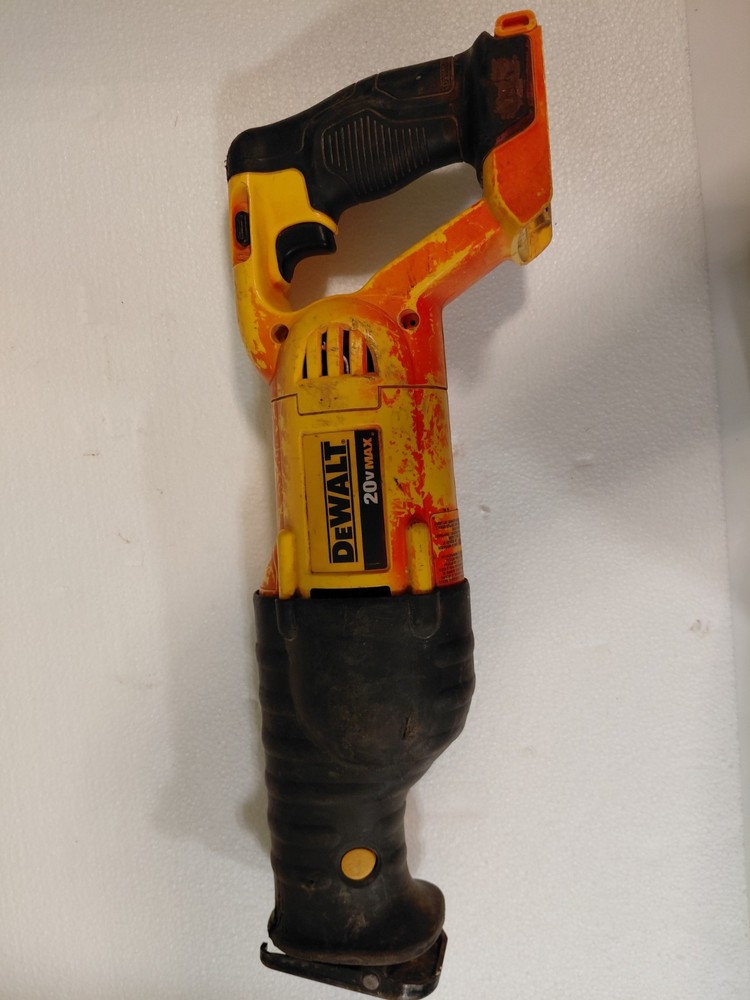 DeWalt DCS380 20V MAX Reciprocating Saw Tool Only Untested No Battery