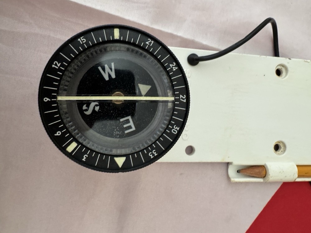 SCUBAPRO COMPASS SLATE WRITE YOUR BUDDY A NOTE COOL 2 AVAILABLE