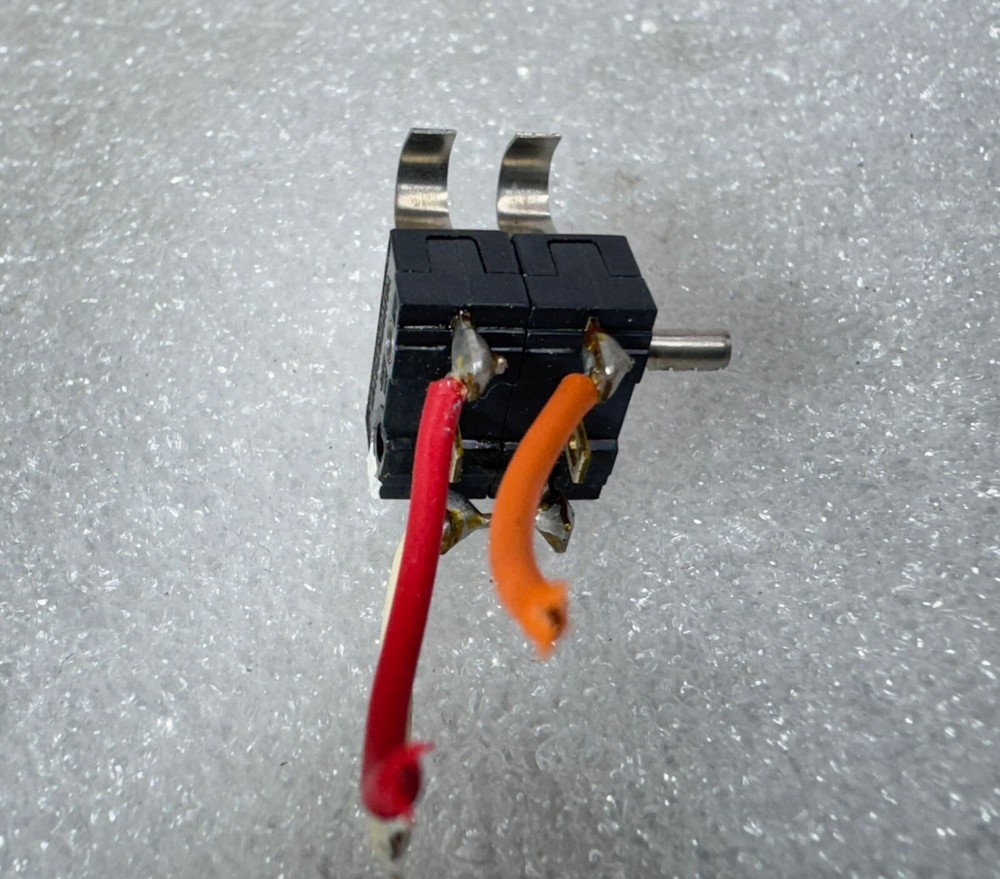 MATSUSHITA Oval AH1684 Microswitch