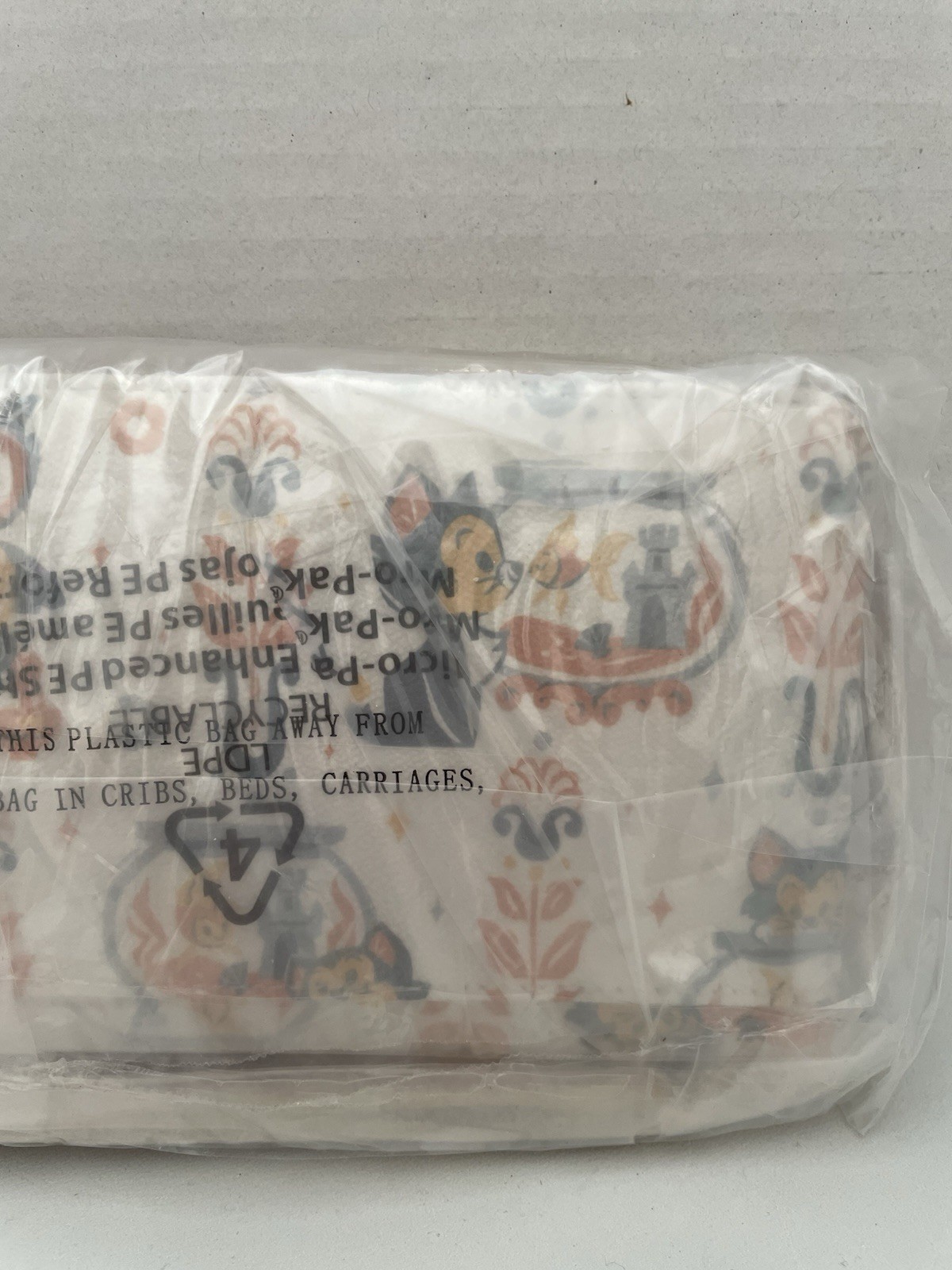 Figaro and Cleo from Pinocchio by Disney Dooney and Bourke Wallet Wristlet New