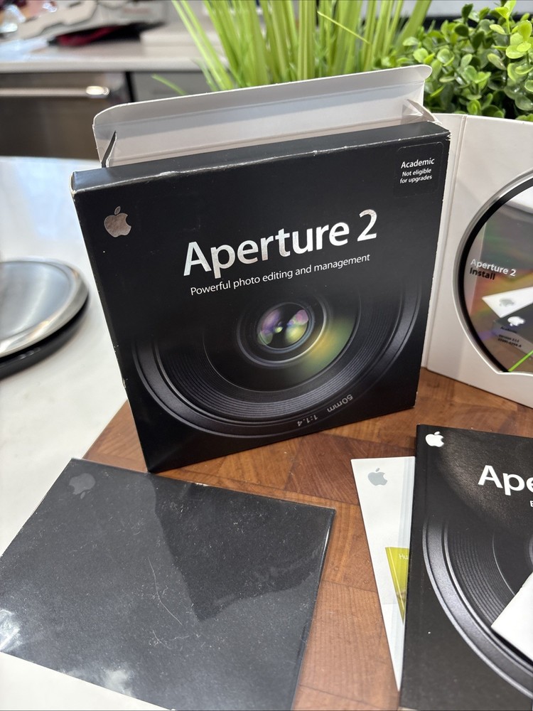 Apple Aperture 2 + Mac OS X 10.5 Leopard Install Discs Bundle Photo Editing Mac