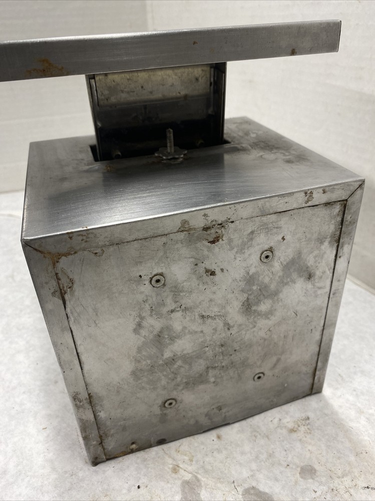 SYSCO Restuarant Kitchen Scale Model SR 2 32 oz Used SyS-01