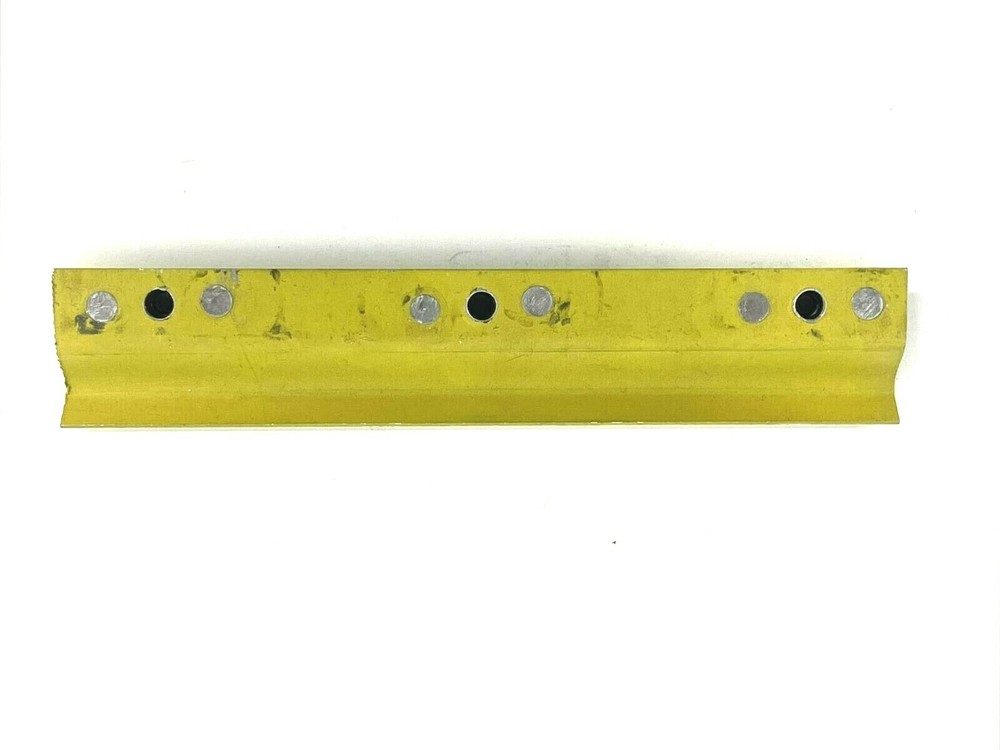 5918715-8 Lens Retainer